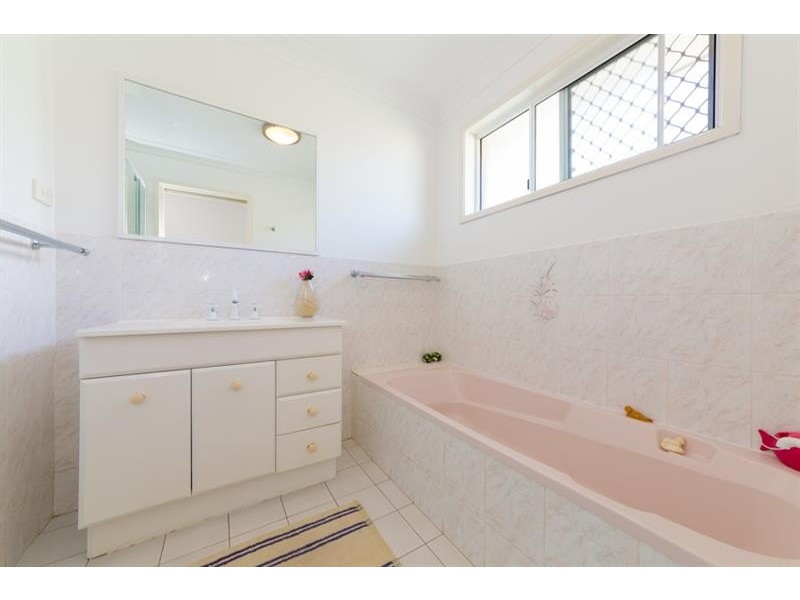 1 Sare St, Woolgoolga NSW 2456