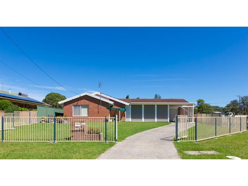 1 Sare St, Woolgoolga NSW 2456