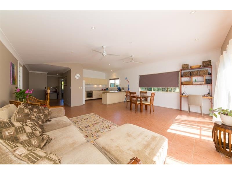 1A Melaleuca  Ave, Woolgoolga NSW 2456