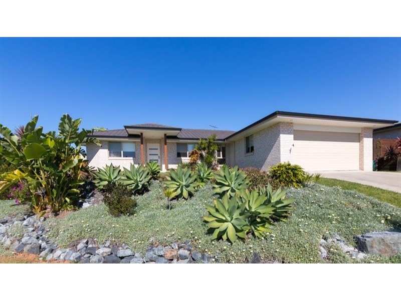 9A Vista Cl, Woolgoolga NSW 2456