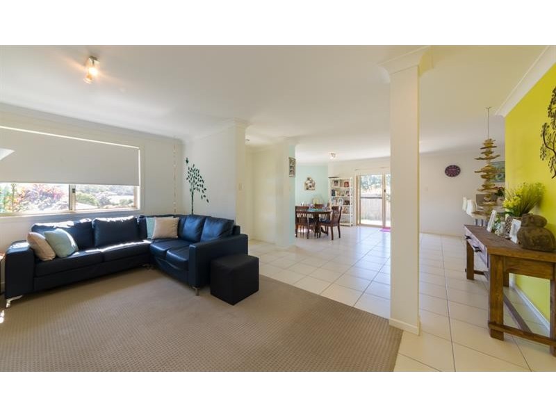 9A Vista Cl, Woolgoolga NSW 2456