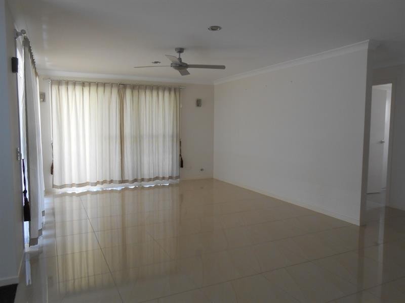 18 Mariner Drive, Safety Beach NSW 2456