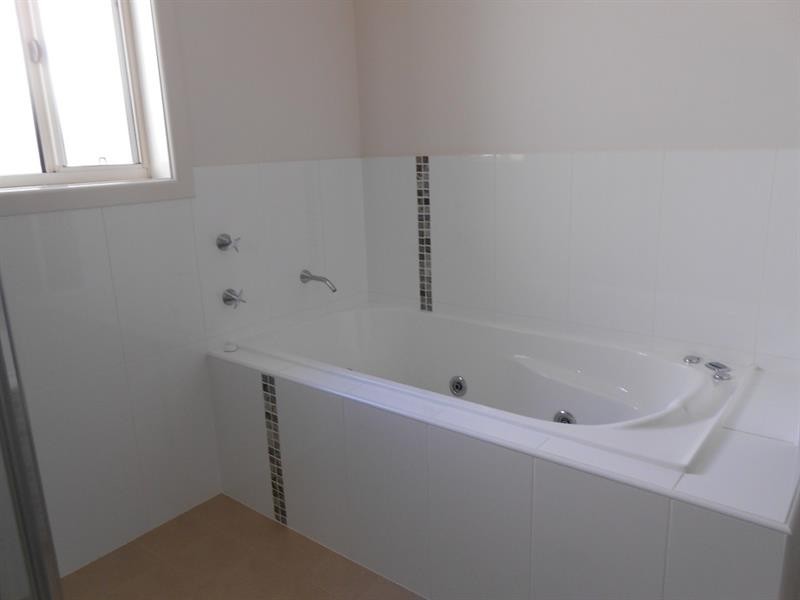 18 Mariner Drive, Safety Beach NSW 2456