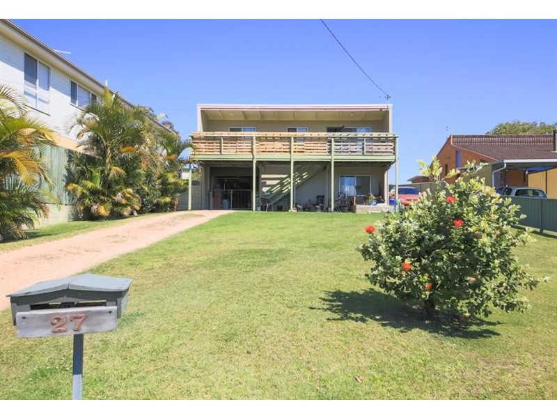 27 Ocean View Rd, Arrawarra Headland NSW 2456