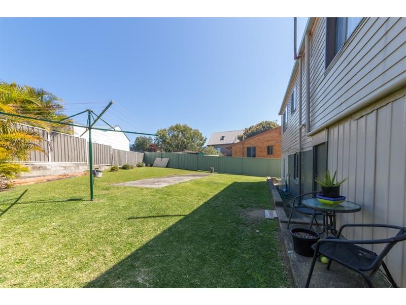 27 Ocean View Rd, Arrawarra Headland NSW 2456