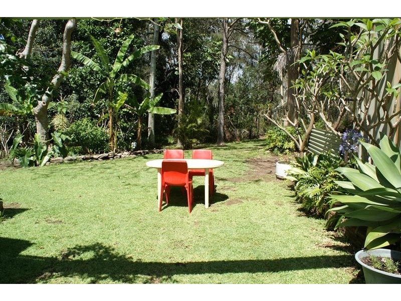 6 Haines Cl, Woolgoolga NSW 2456