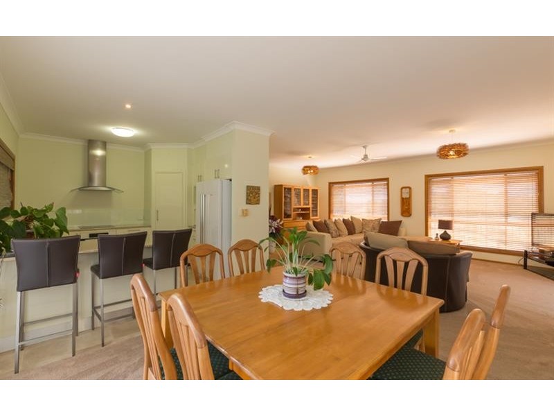 2 Fuller St, Arrawarra Headland NSW 2456