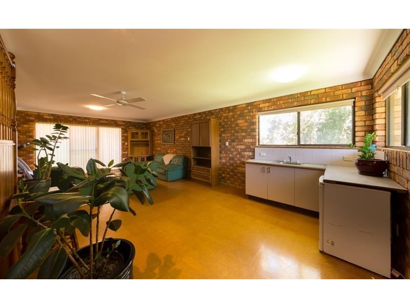 2 Fuller St, Arrawarra Headland NSW 2456