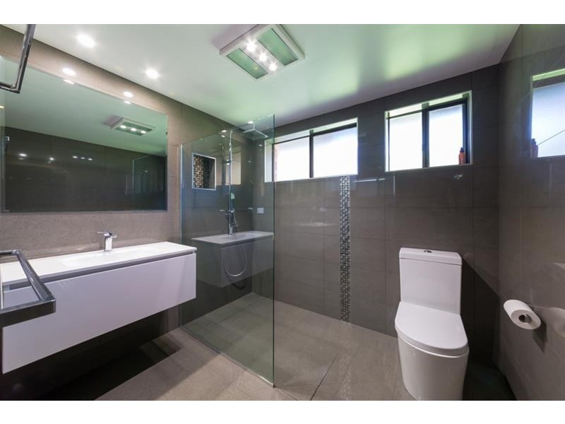 2 Fuller St, Arrawarra Headland NSW 2456