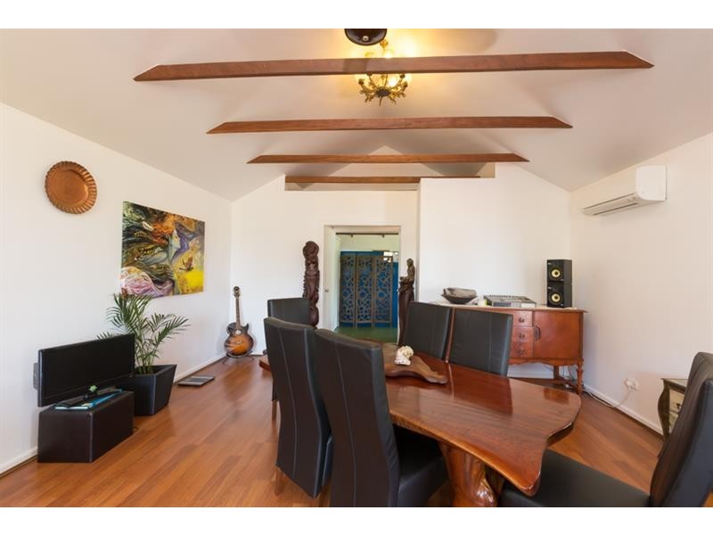 211 Newmans Rd, Woolgoolga NSW 2456
