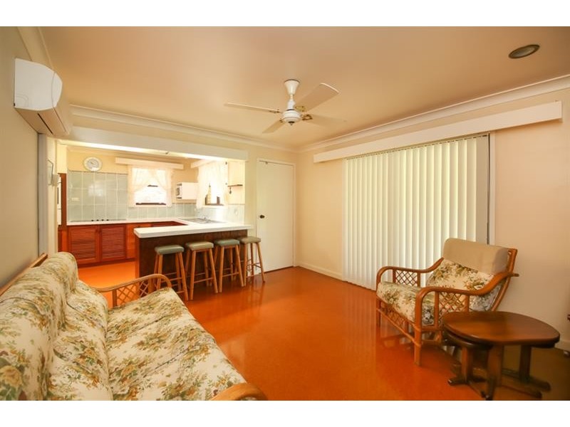16 Lake View Ave, Safety Beach NSW 2456