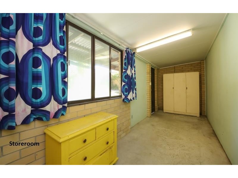 16 Lake View Ave, Safety Beach NSW 2456