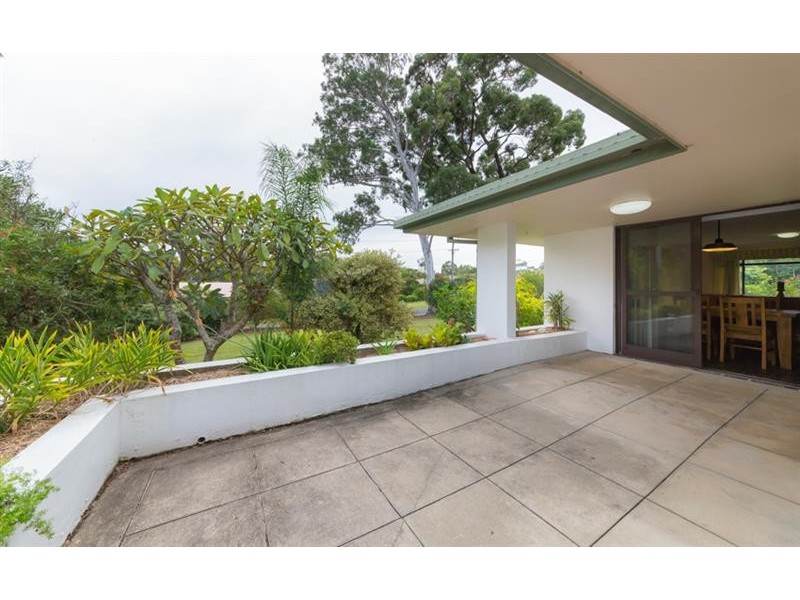 8-10 Lake View  Ave, Safety Beach NSW 2456