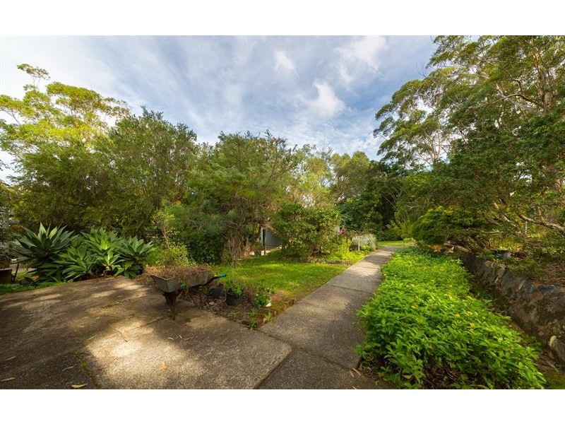 18 Arkan Ave, Woolgoolga NSW 2456