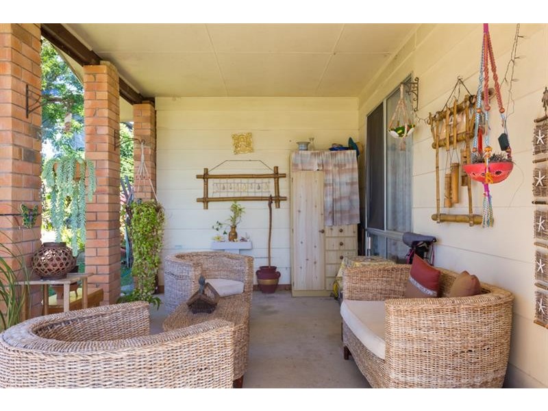 22 Scarborough St, Woolgoolga NSW 2456