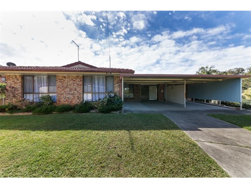 19 Tomkins Ave, Woolgoolga NSW 2456