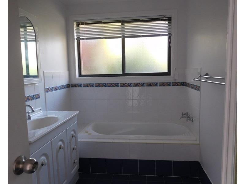 5 Barnes Street, Woolgoolga NSW 2456