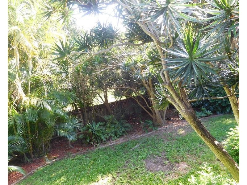 5 Barnes Street, Woolgoolga NSW 2456