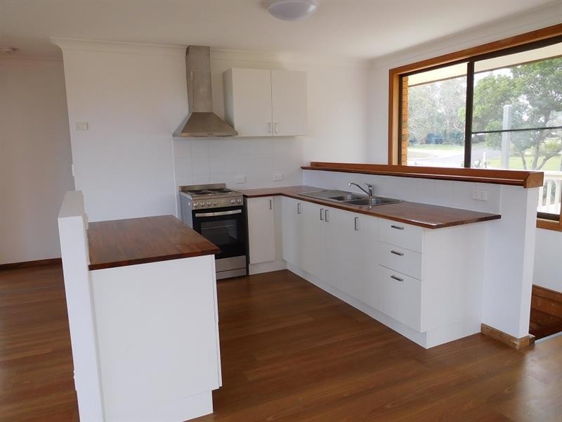 24 Headland Rd, Arrawarra Headland NSW 2456