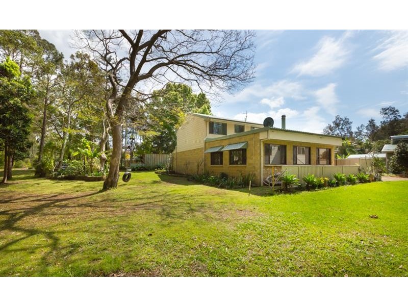 6 Haines Cl, Woolgoolga NSW 2456