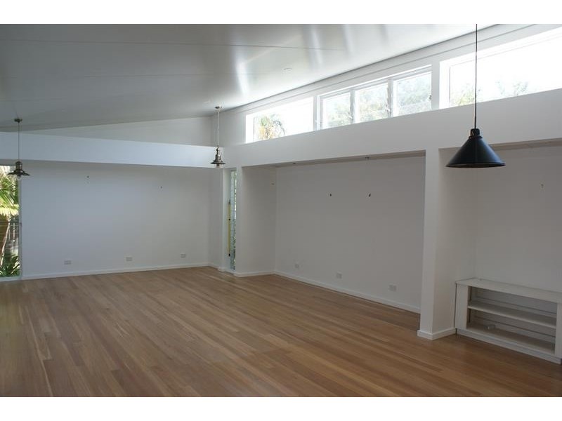 8 Surf St, Emerald Beach NSW 2456