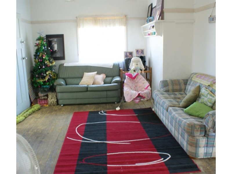 10 Scarborough St, Woolgoolga NSW 2456