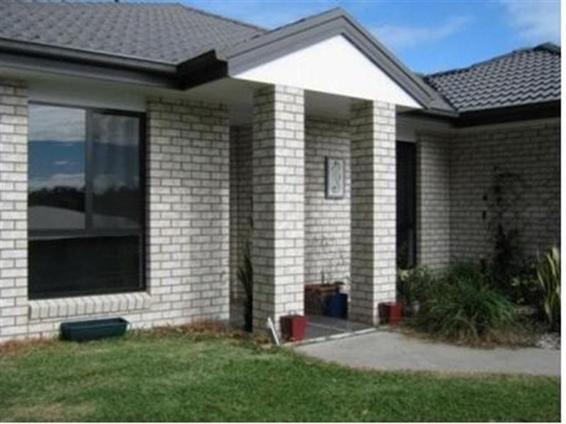 8 Beachcomber  Cl, Safety Beach NSW 2456