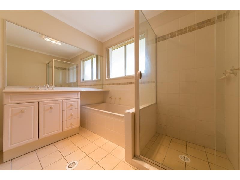 13 McPhee Cl, Woolgoolga NSW 2456