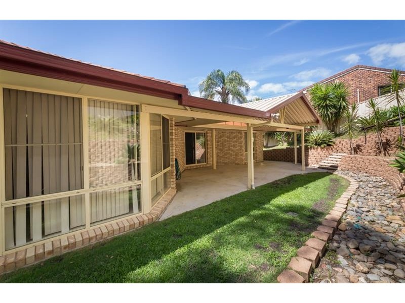 13 McPhee Cl, Woolgoolga NSW 2456