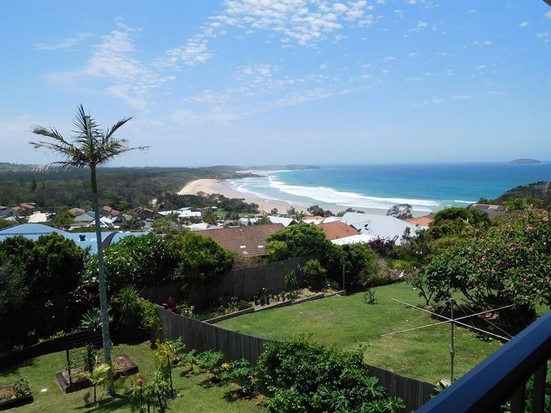 3 Signal St, Emerald Beach NSW 2456