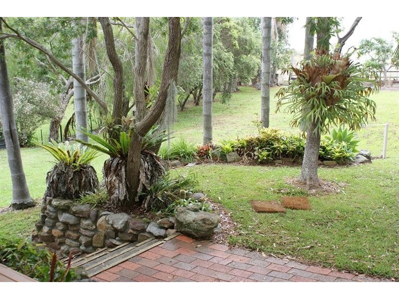 14 Arkan Ave, Woolgoolga NSW 2456
