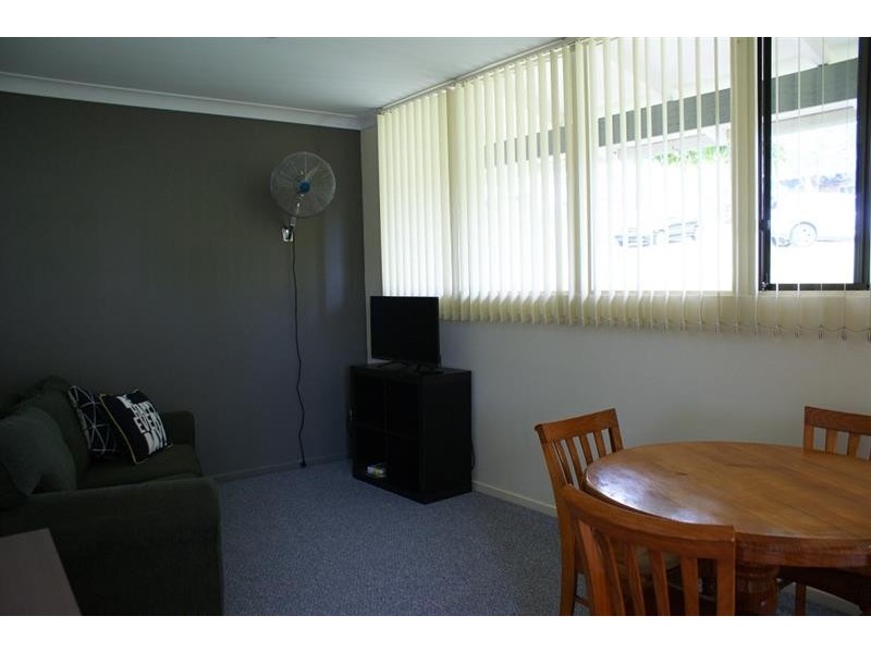 Flat/10 Panorama Pde, Safety Beach NSW 2456