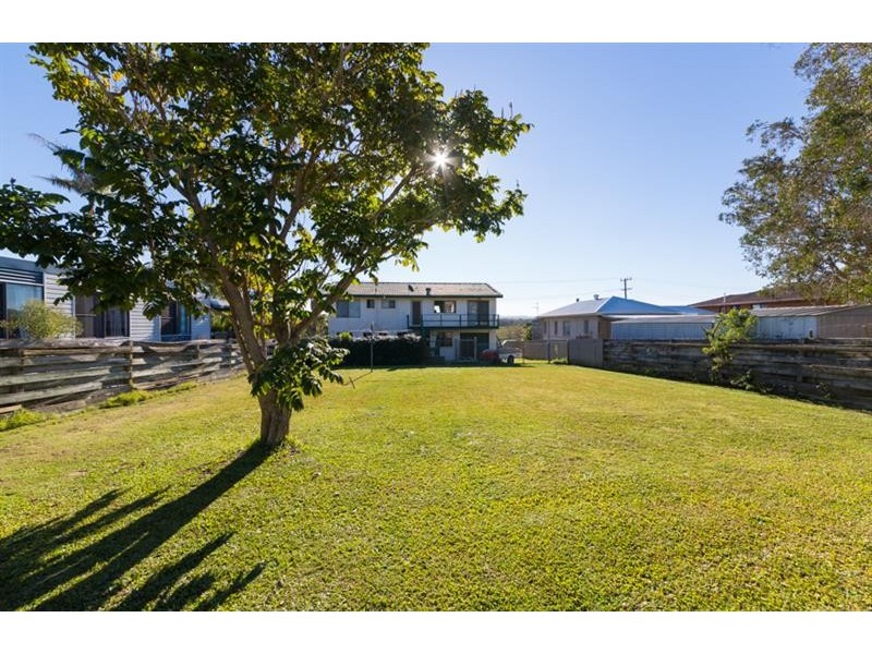 54 Arrawarra Rd, Arrawarra Headland NSW 2456