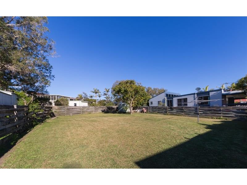 54 Arrawarra Rd, Arrawarra Headland NSW 2456