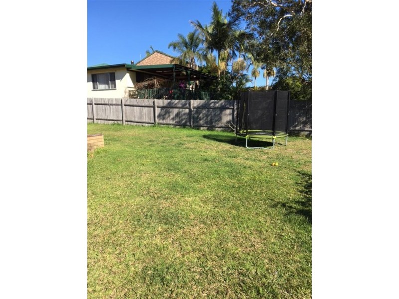 41 Maple Rd, Sandy Beach NSW 2456