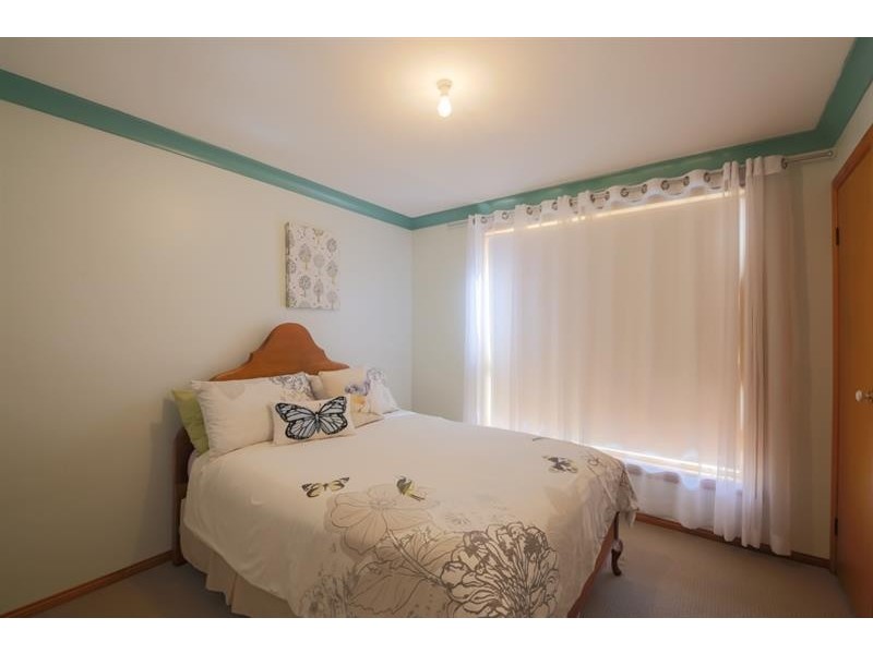 4 Ryan  Crescent, Woolgoolga NSW 2456