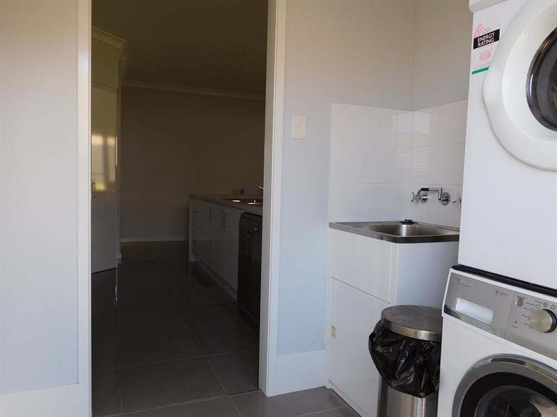 8 Oceanic Drive, Sandy Beach NSW 2456