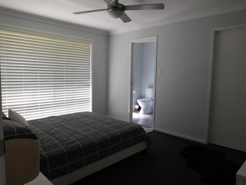 8 Oceanic Drive, Sandy Beach NSW 2456