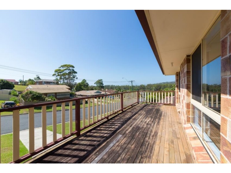23 Landrigan Cl, Woolgoolga NSW 2456