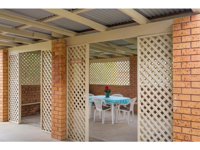 1 Kim Close, Woolgoolga NSW 2456