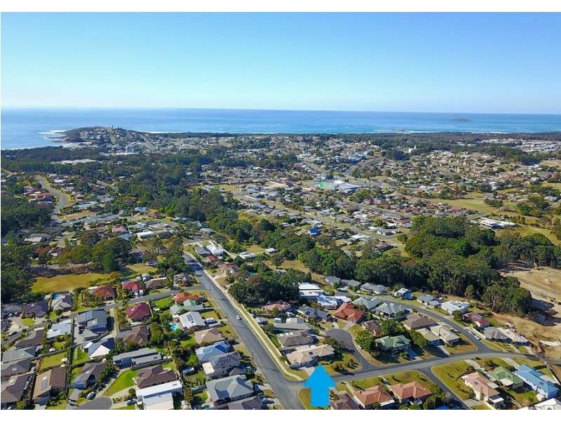 1 McIntosh Crescent, Woolgoolga NSW 2456