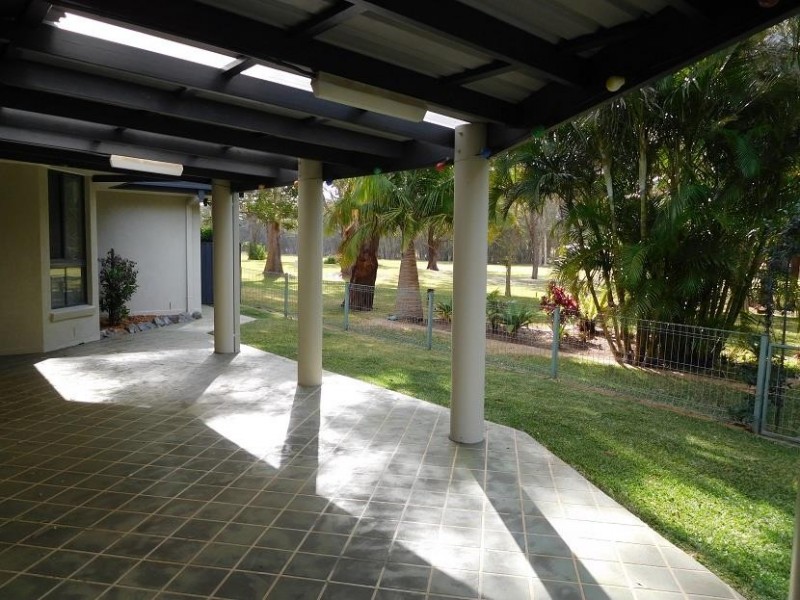 19 Ocean Links Close, Safety Beach NSW 2456