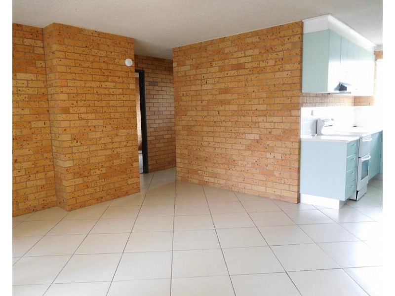 2/9 Carrington Street, Woolgoolga NSW 2456