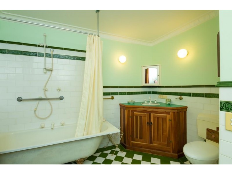 4 Wolstenholme Court, Woolgoolga NSW 2456