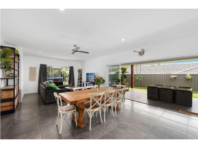10 Seashore Place, Sandy Beach NSW 2456
