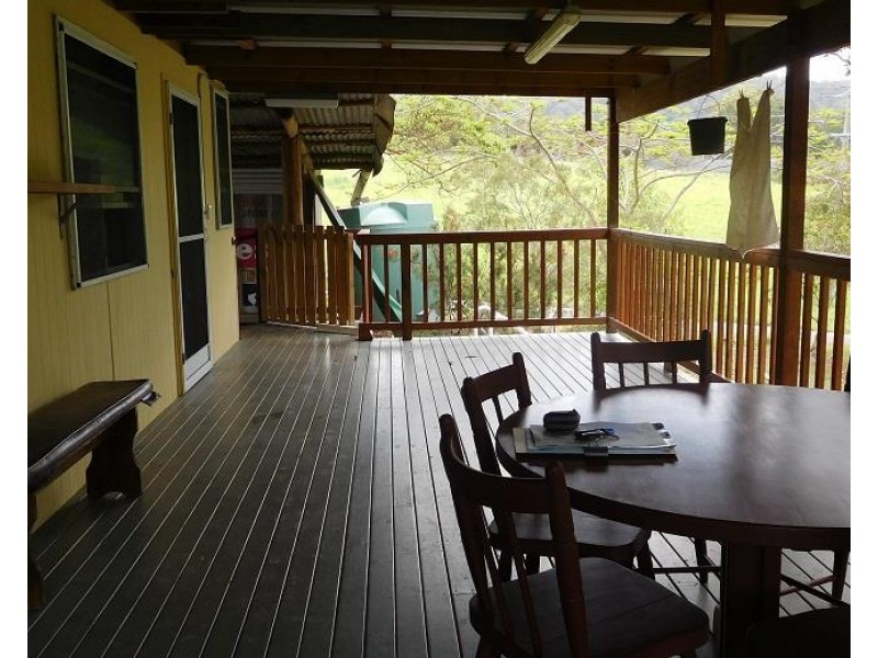 Flat/240 Newmans Road, Woolgoolga NSW 2456