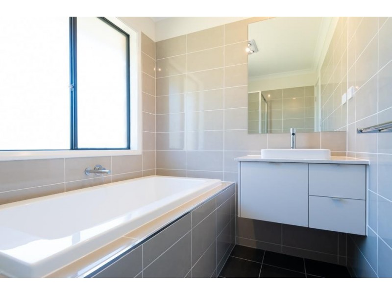 27 Flat Top Drive, Woolgoolga NSW 2456