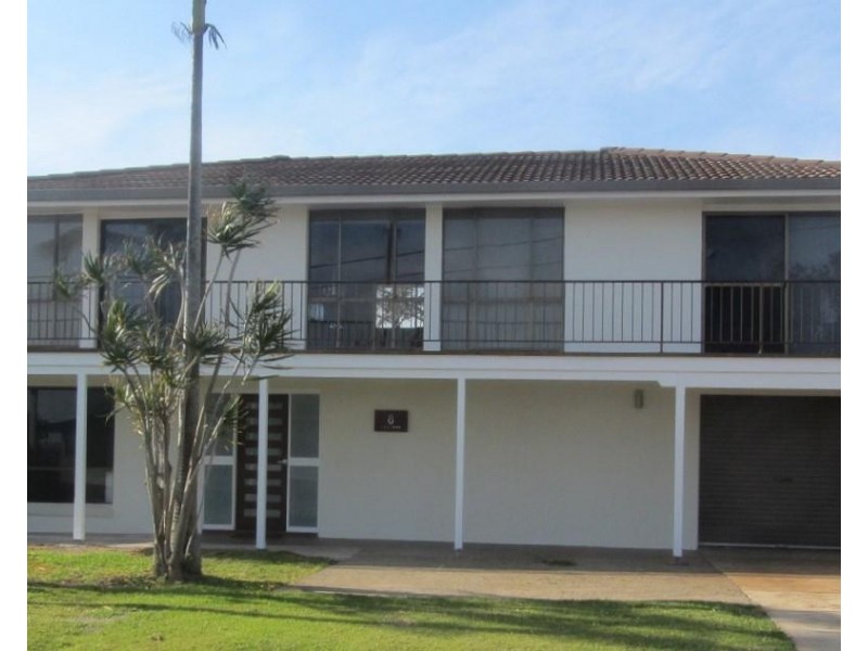 8 Signal Street, Emerald Beach NSW 2456