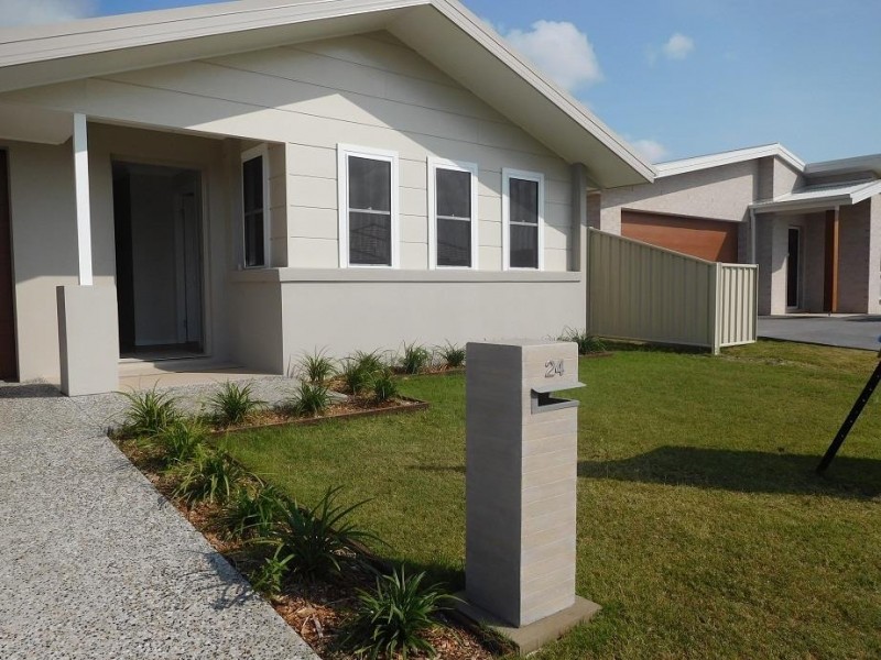 24 Little Cove Road, Emerald Beach NSW 2456