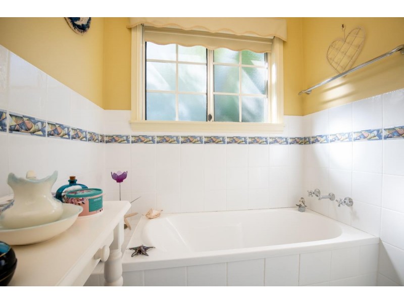 3 Wolstenholme Court, Woolgoolga NSW 2456